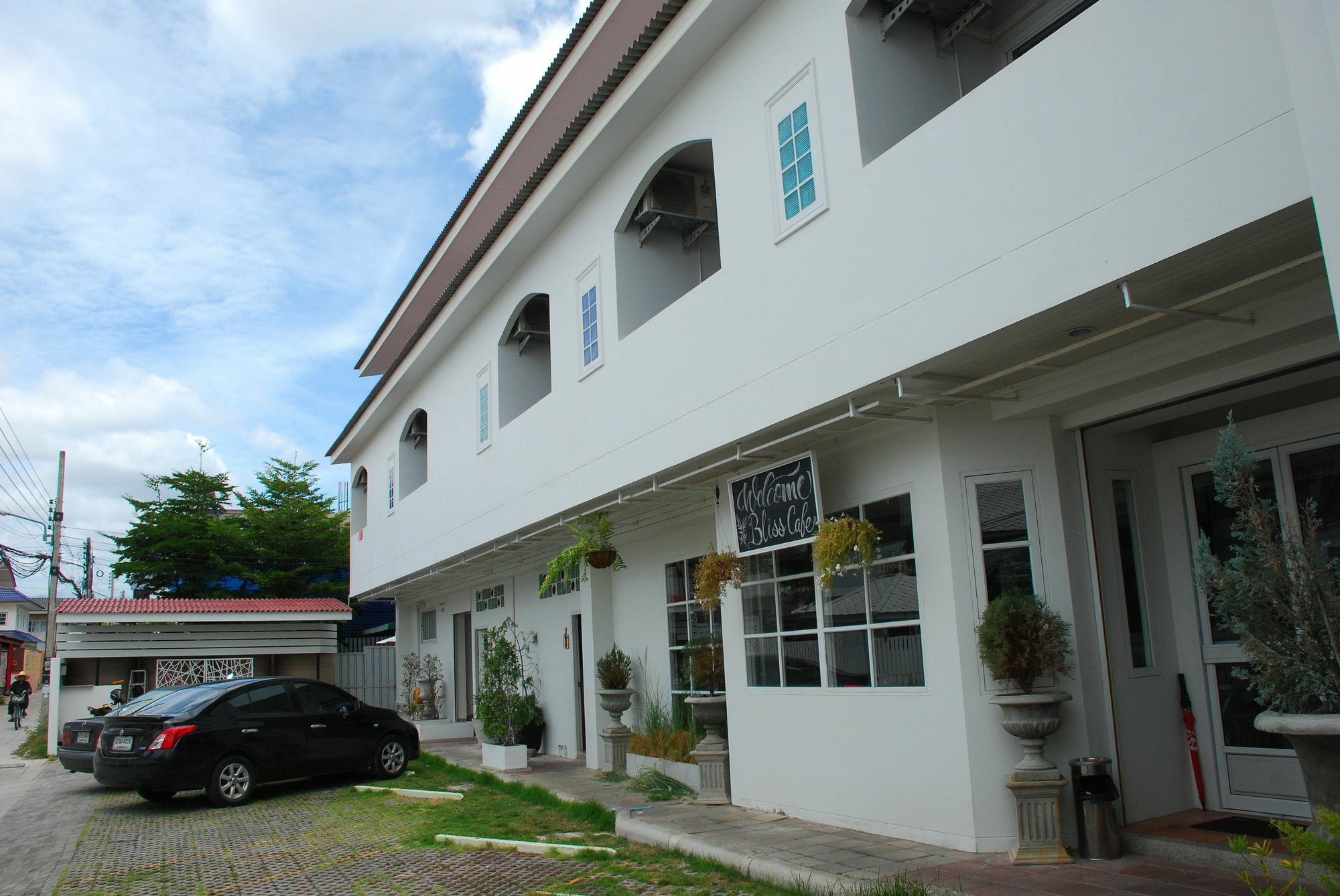 Bliss Guest House HHQ Exterior foto